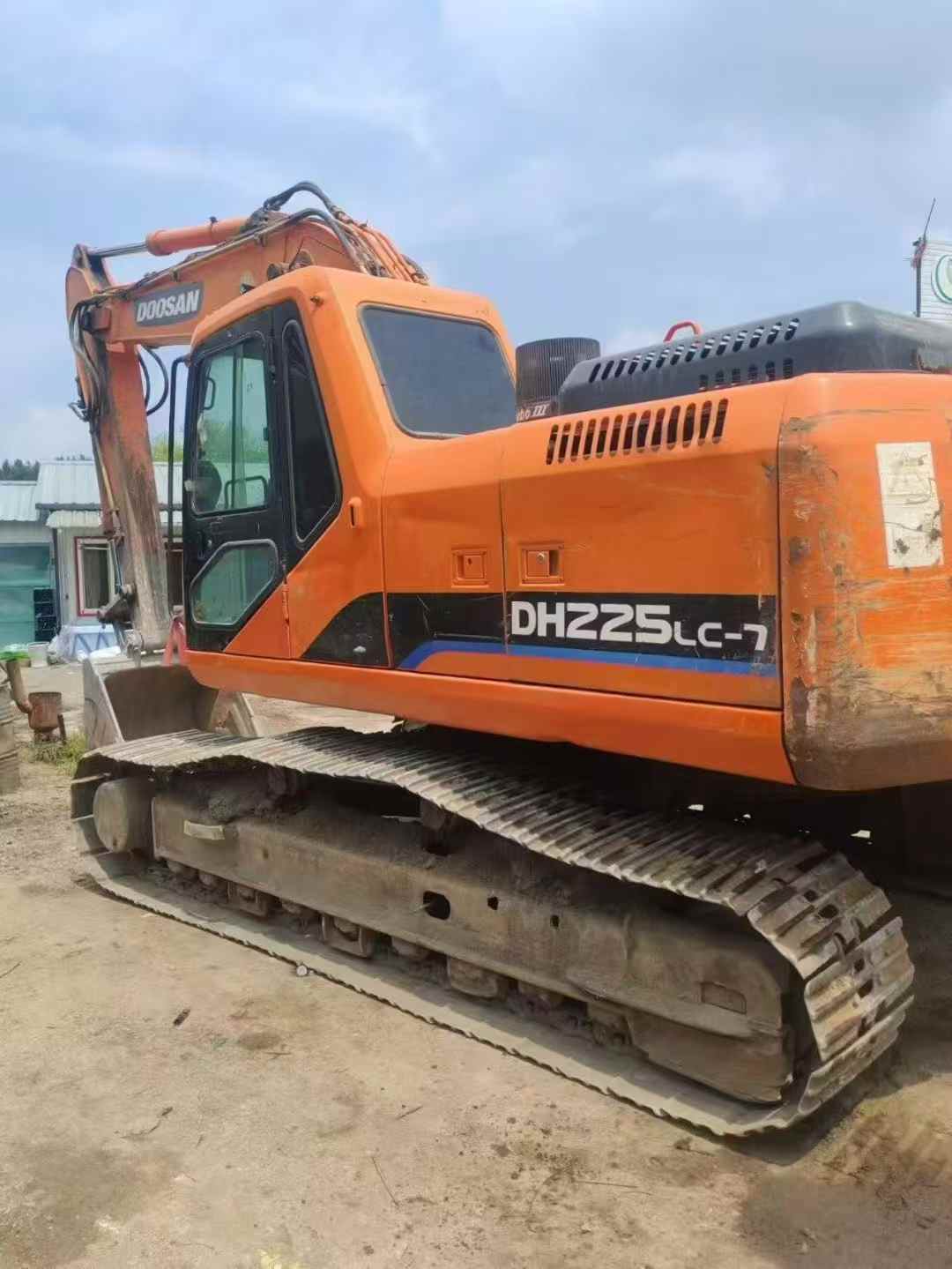 Used Doosan S225 Excavator 2010 Model