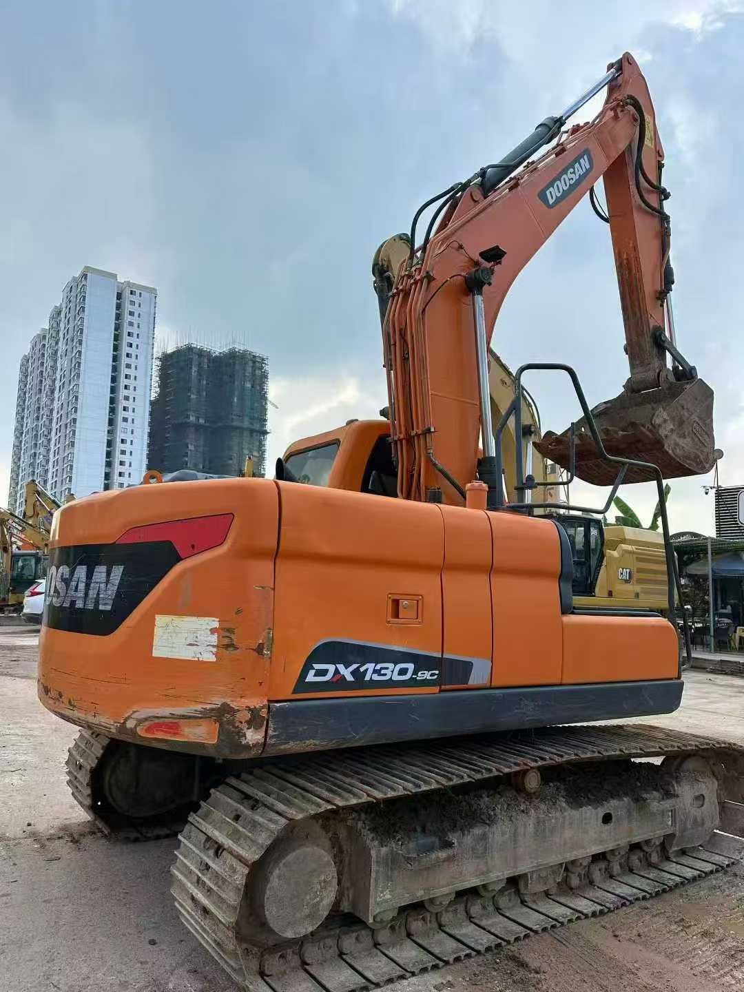 Used Doosan DX130-9CN Excavator 2020 Model / 2