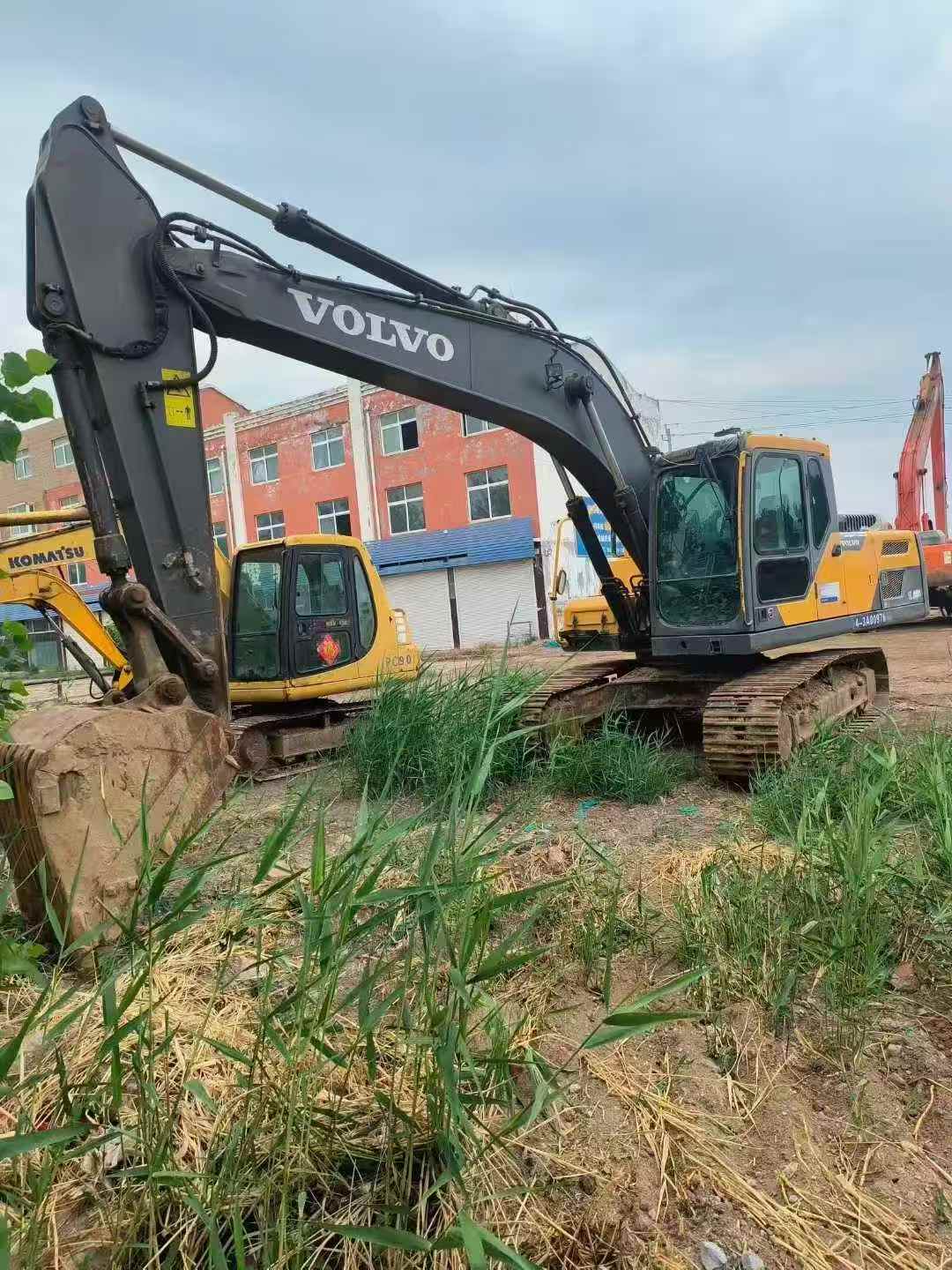 Used Volvo EC200 Excavator 2018 Model / 6