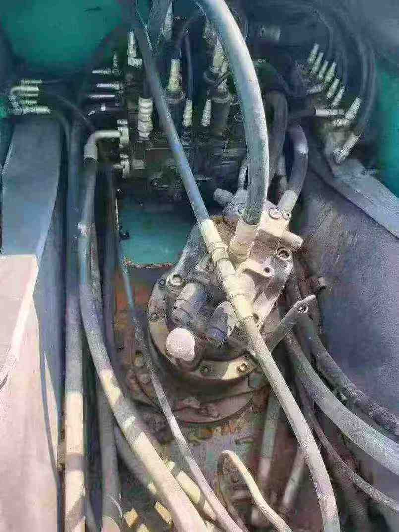 Used Kobelco SK200 Excavator 2016 Model / 4