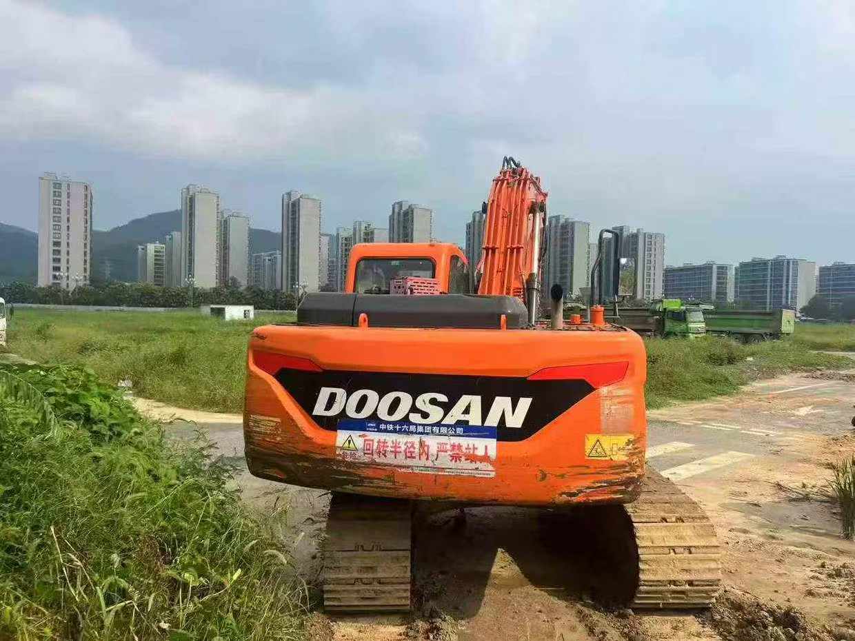 Used Doosan DX215-9C Excavator 2017 Model / 8