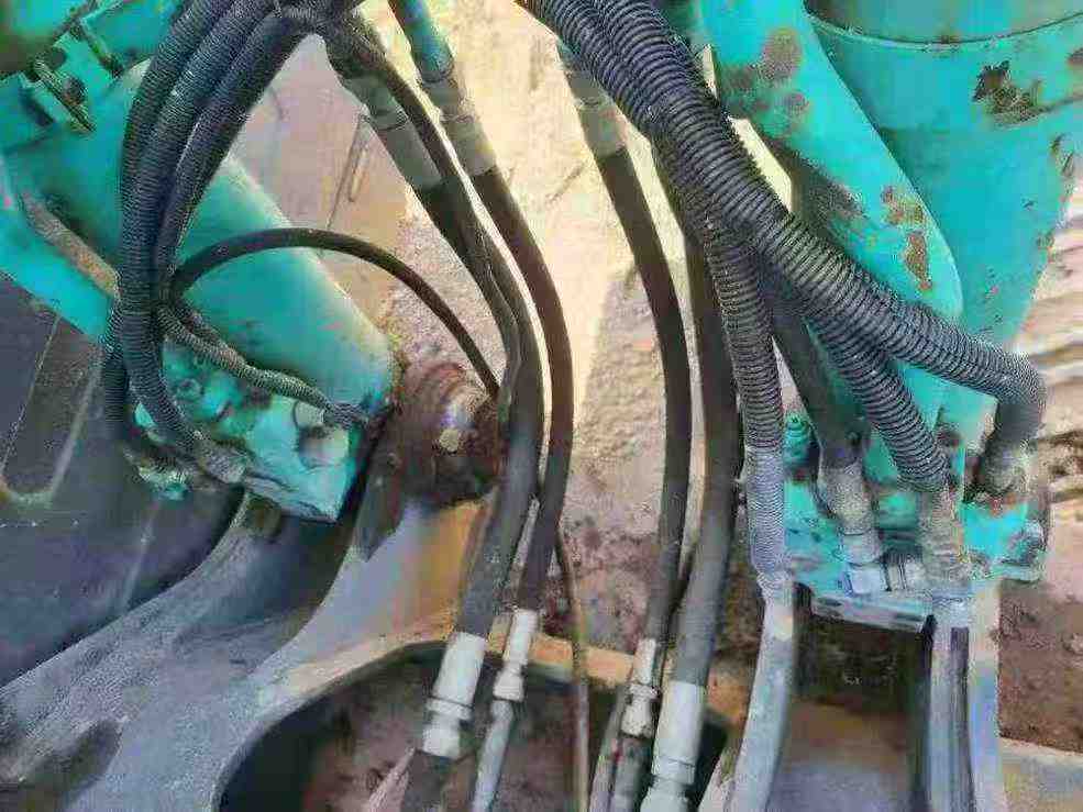 Used Kobelco SK200 Excavator 2016 Model / 6