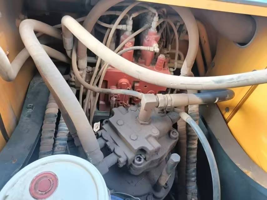 Used Hyundai HX75 Excavator 2014 Model / 8