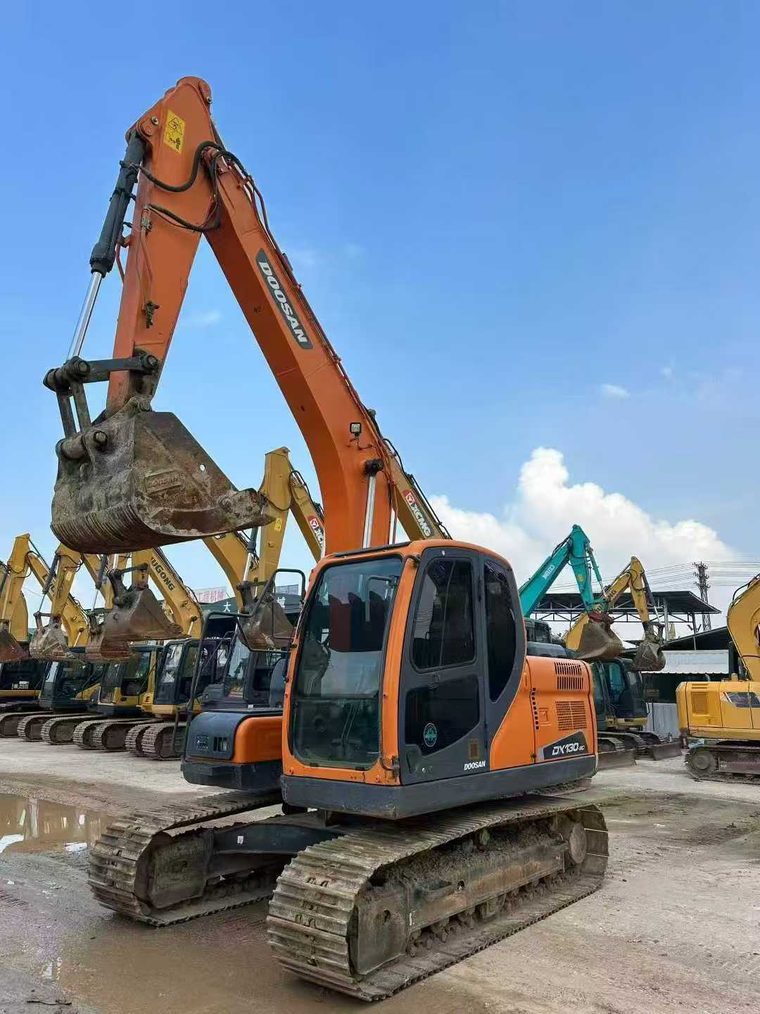 Used Doosan DX130-9CN Excavator 2020 Model / 4