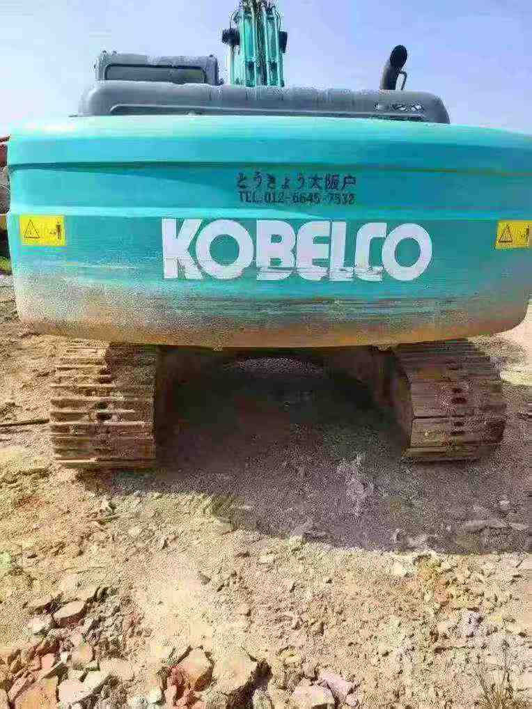 Used Kobelco SK200 Excavator 2016 Model / 2