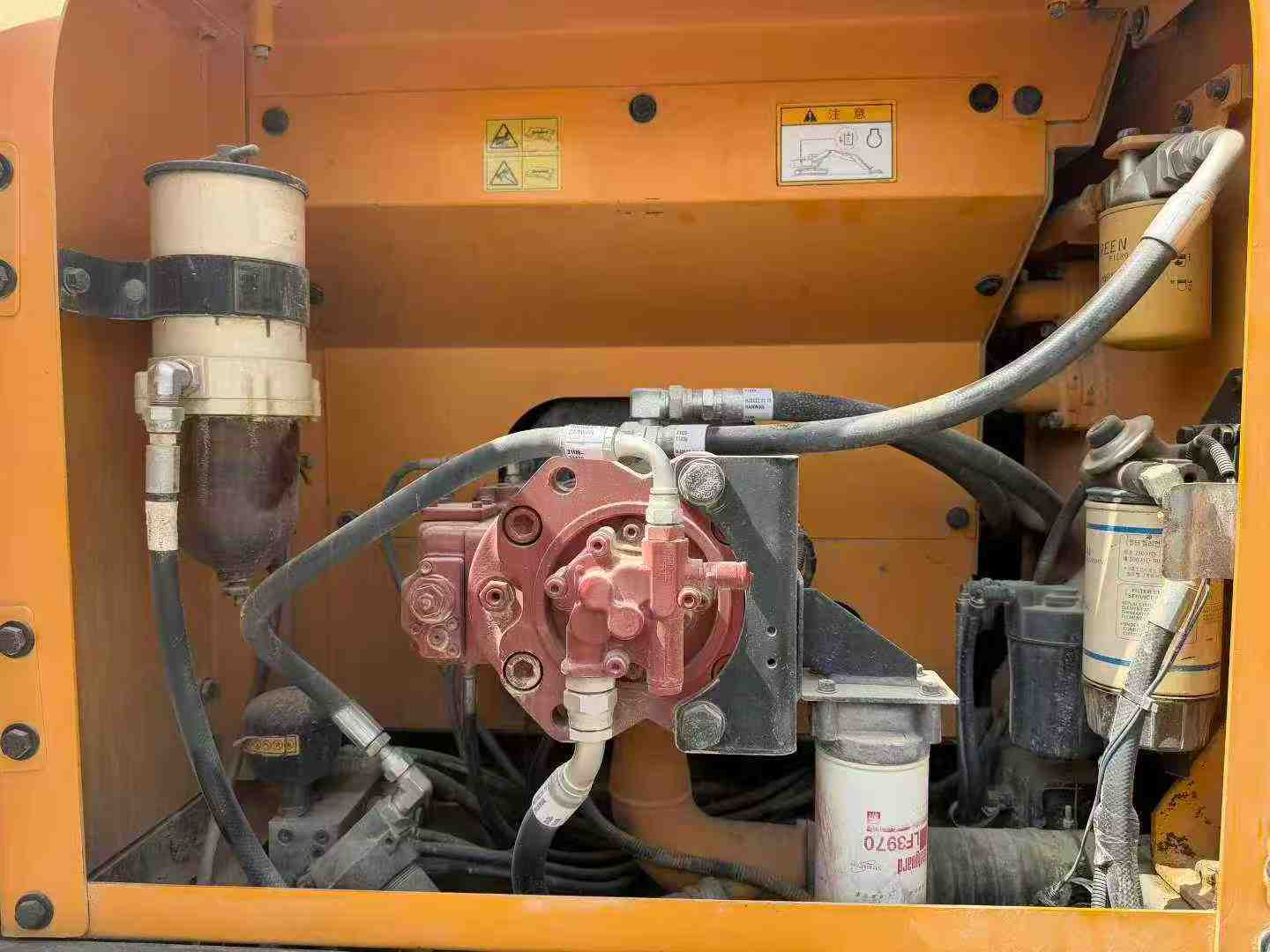 Used Hyundai R215VS Excavator 2022 Model / 6