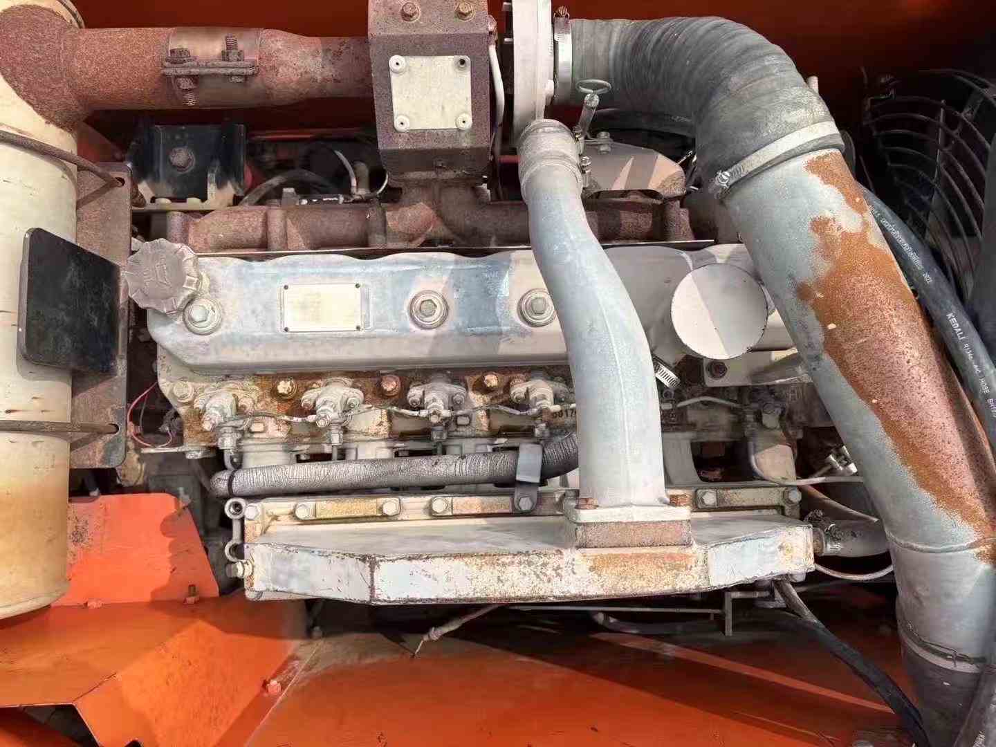 Used Doosan DH220-7 Excavator 2010 Model / 8