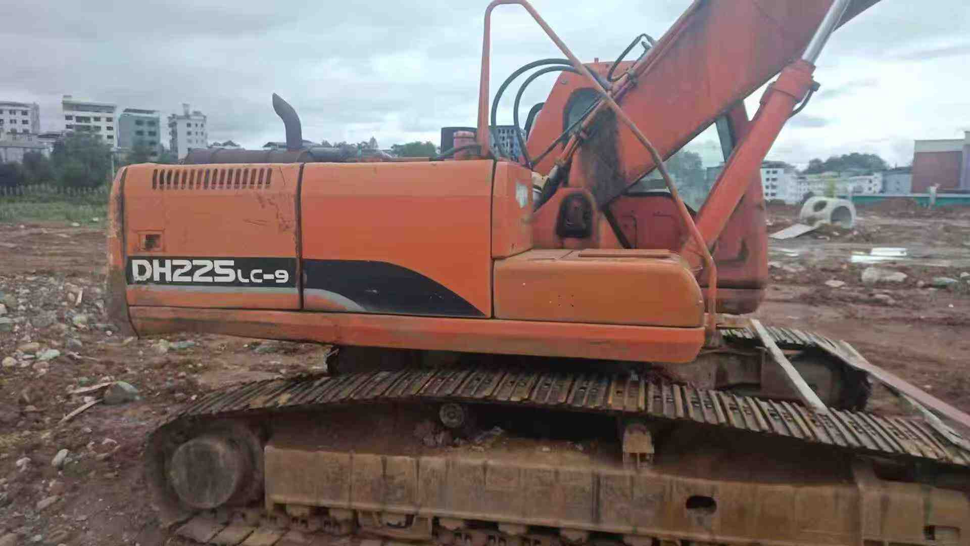 Used Doosan S225 Excavator 2016 Model / 6