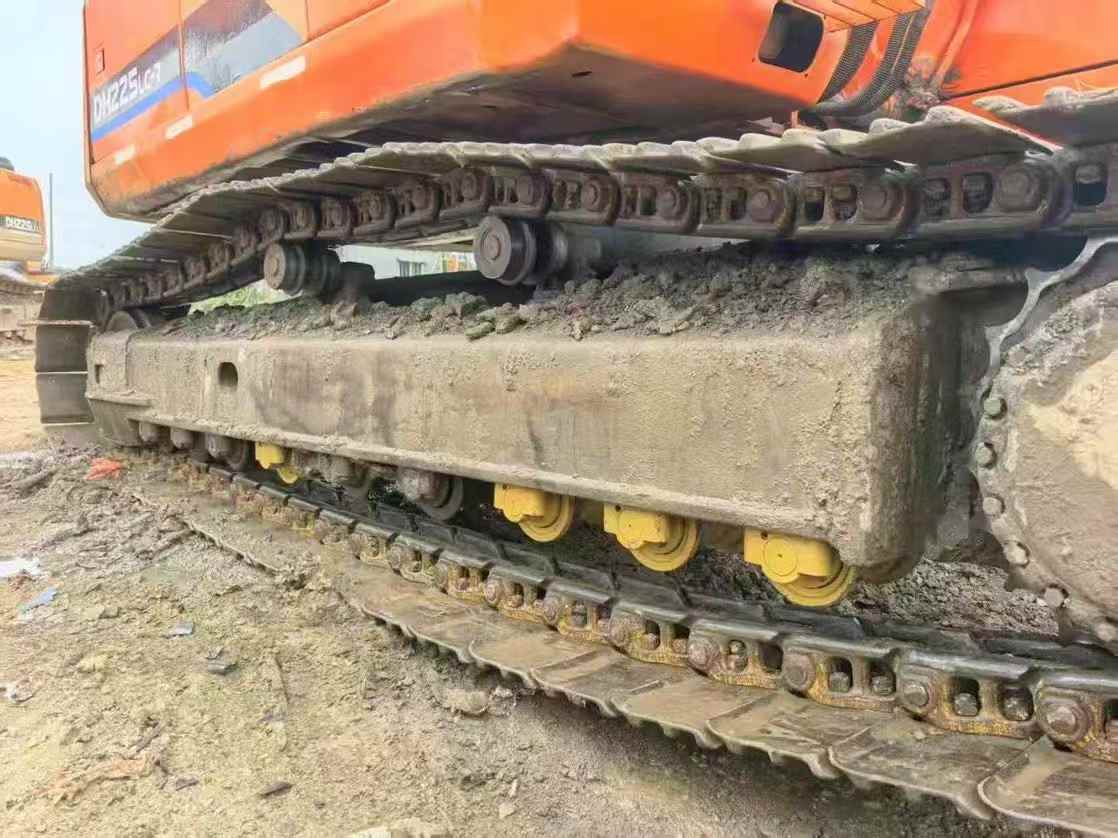 Used Doosan S225 Excavator 2016 Model / 3