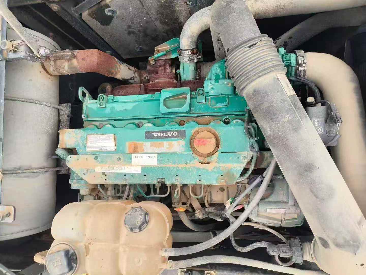 Used Volvo EC200 Excavator 2018 Model / 3