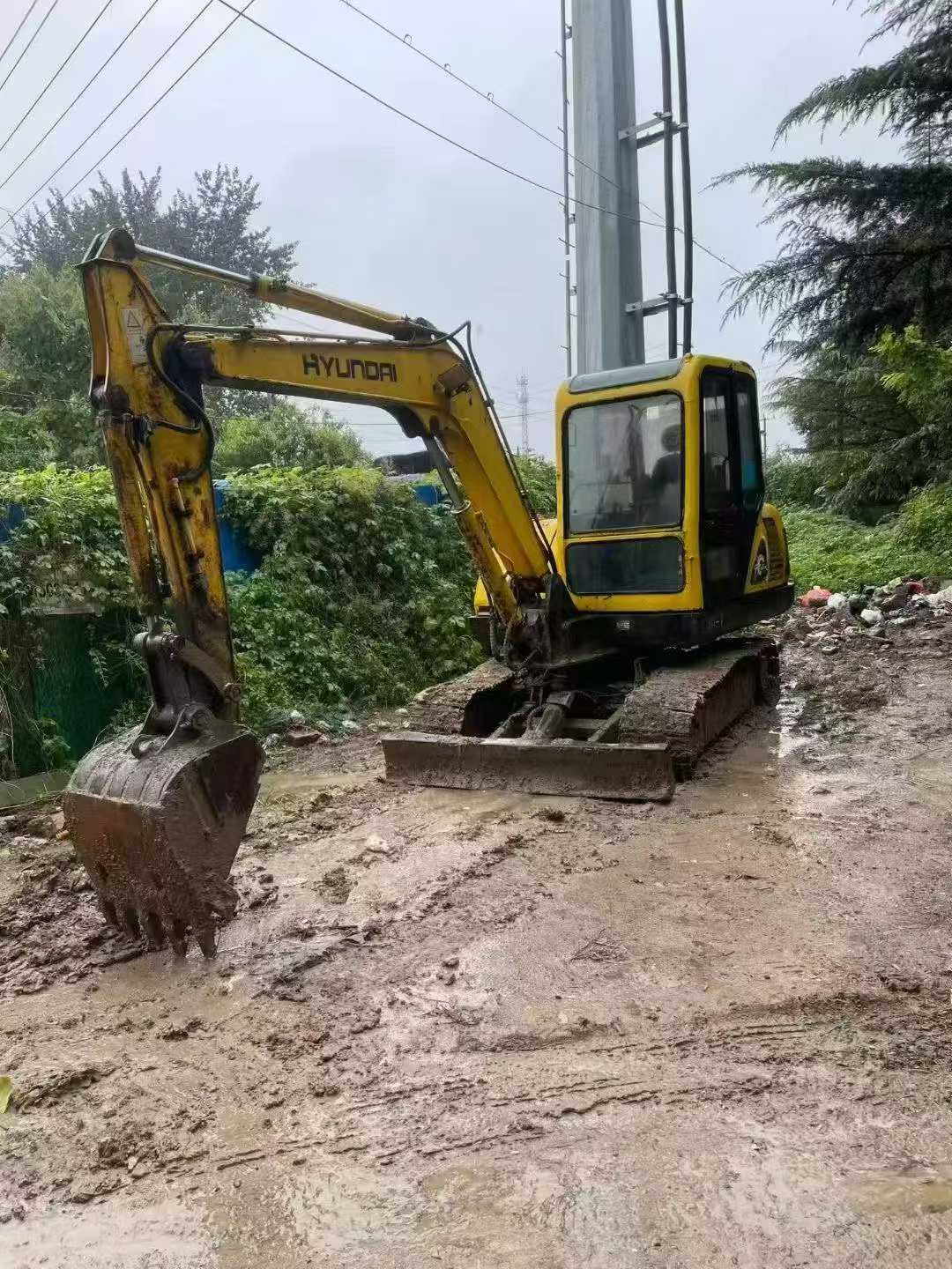 Used Hyundai R55-7 Excavator 2016 Model / 4