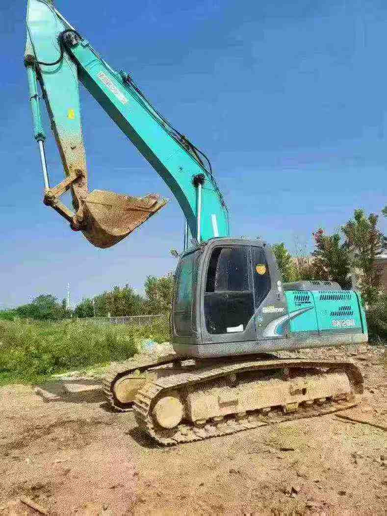Used Kobelco SK200 Excavator 2016 Model / 9