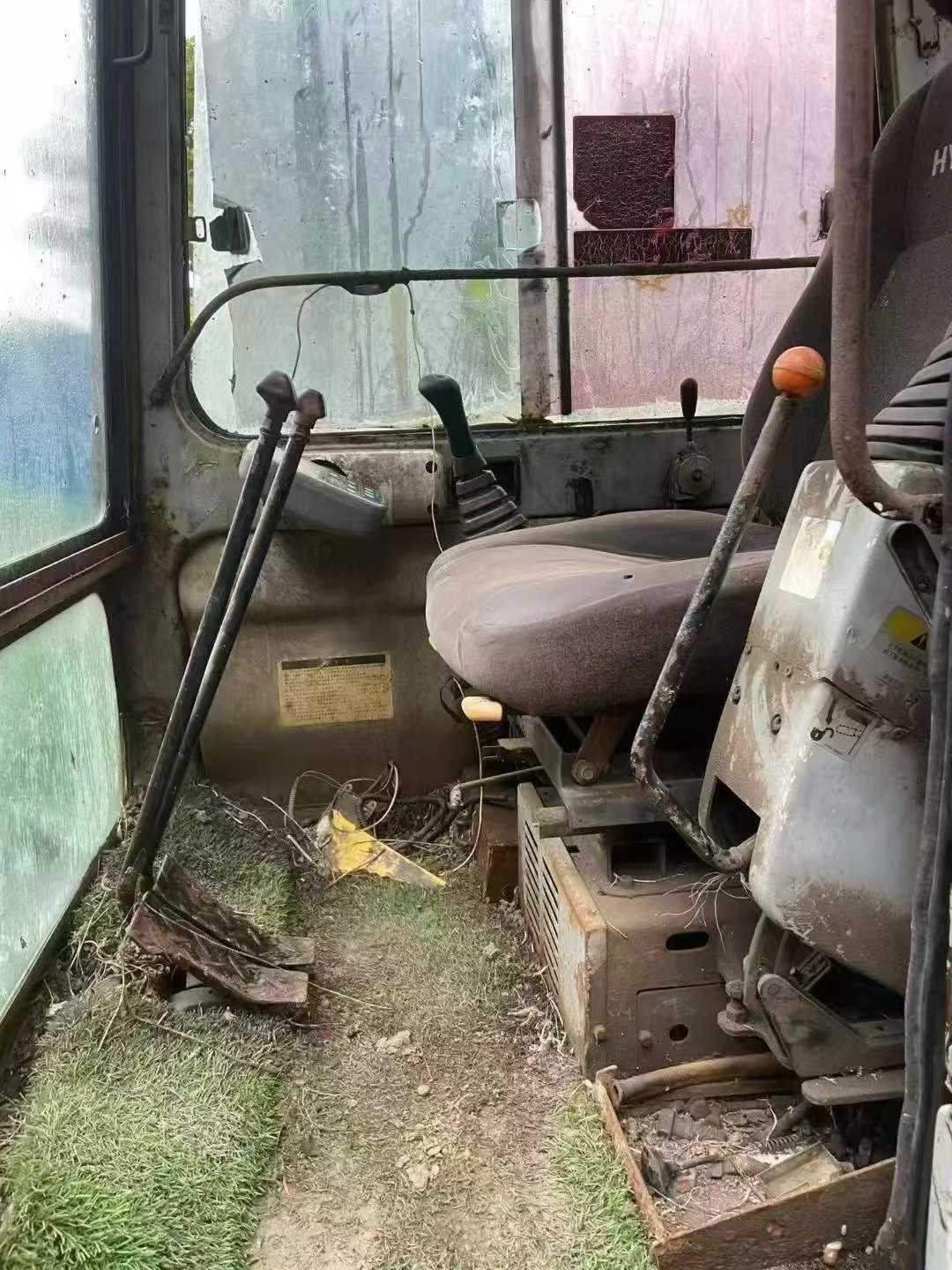 Used Hyundai R55-7 Excavator 2016 Model / 7