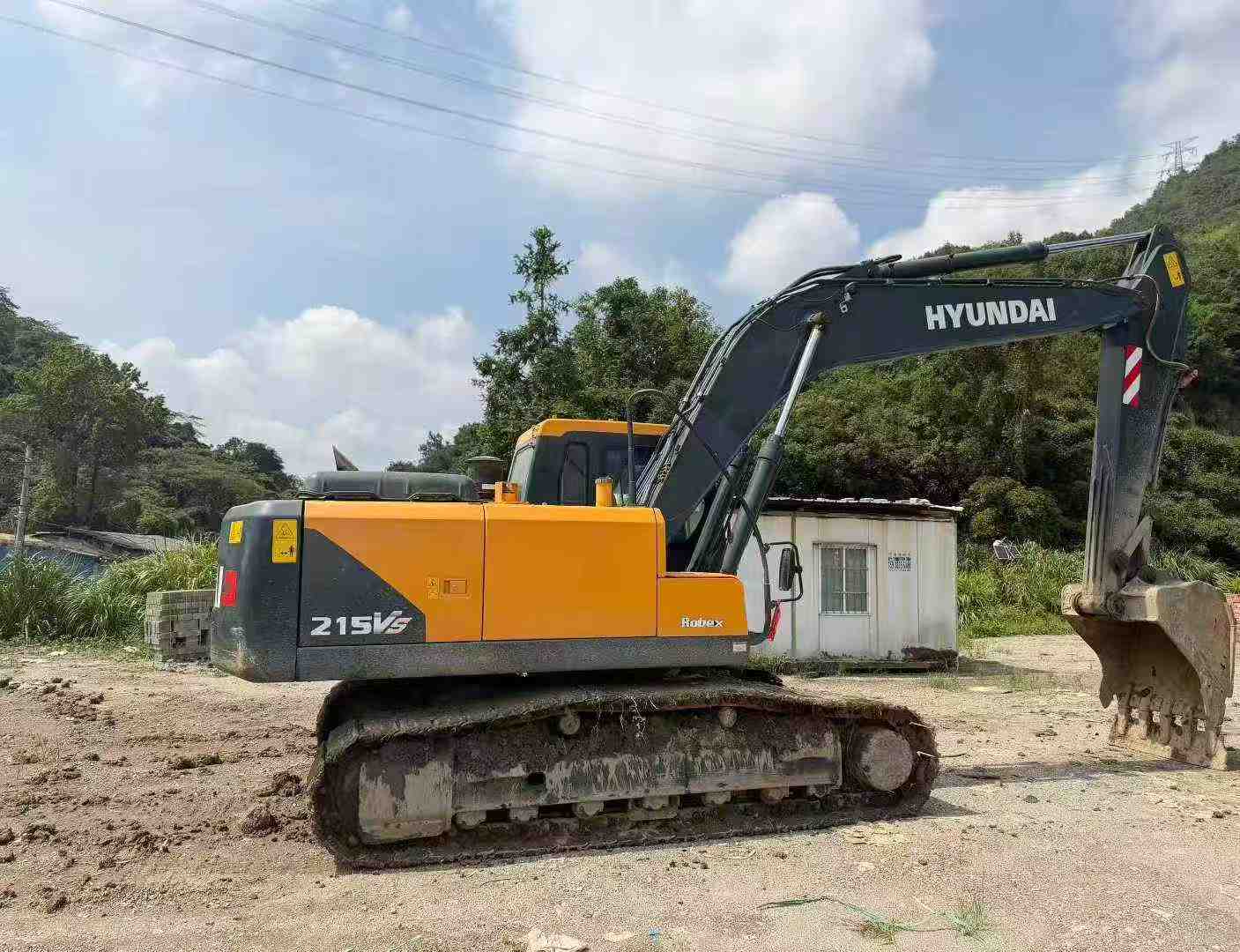 Used Hyundai R215VS Excavator 2022 Model / 7
