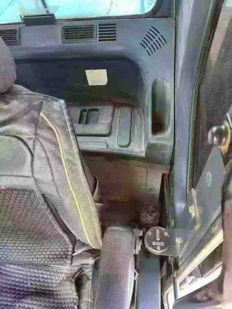 Used Kobelco SK200 Excavator 2016 Model / 8