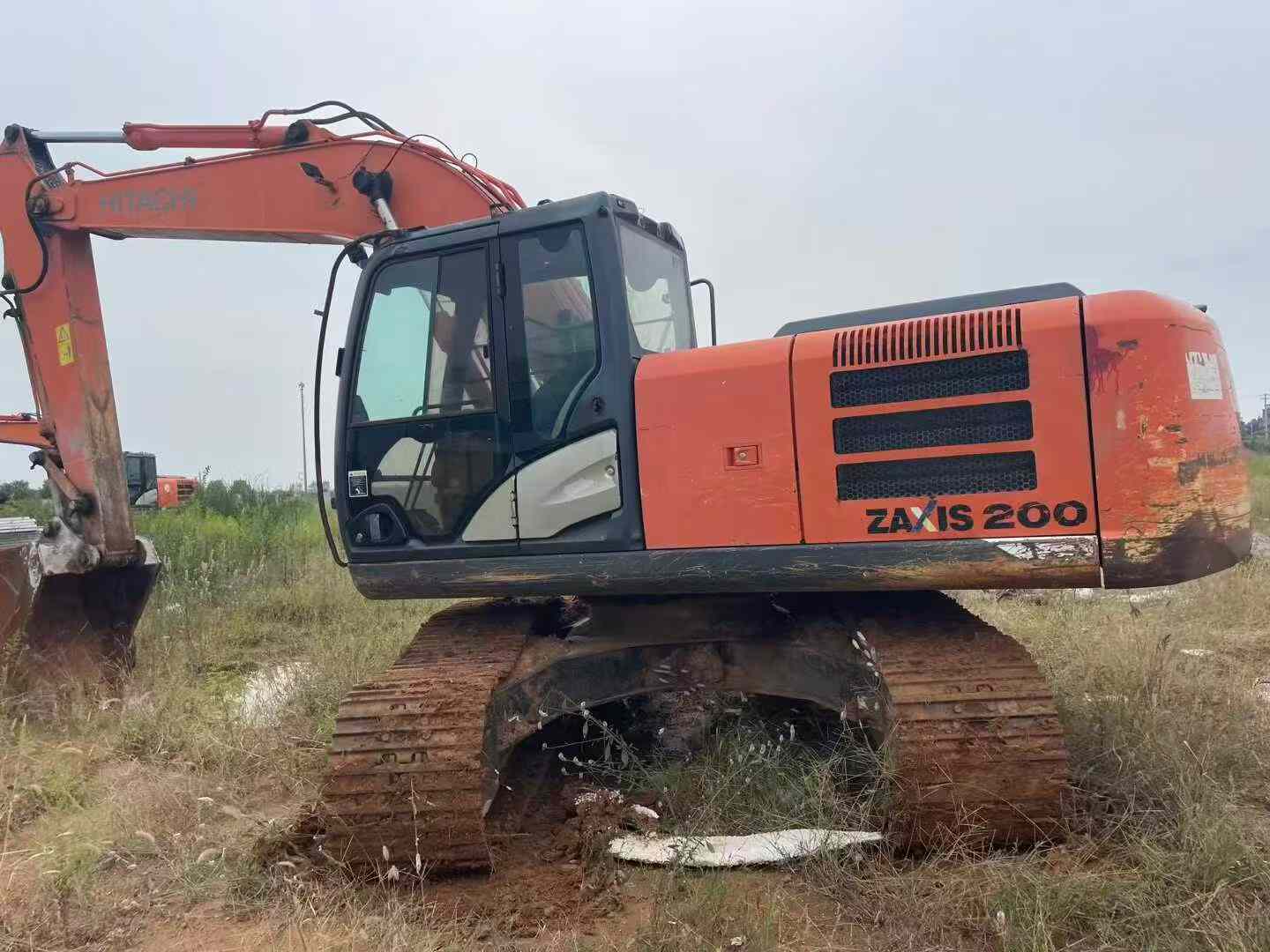 Used Hitachi ZAXIS200 Excavator 2014 Model