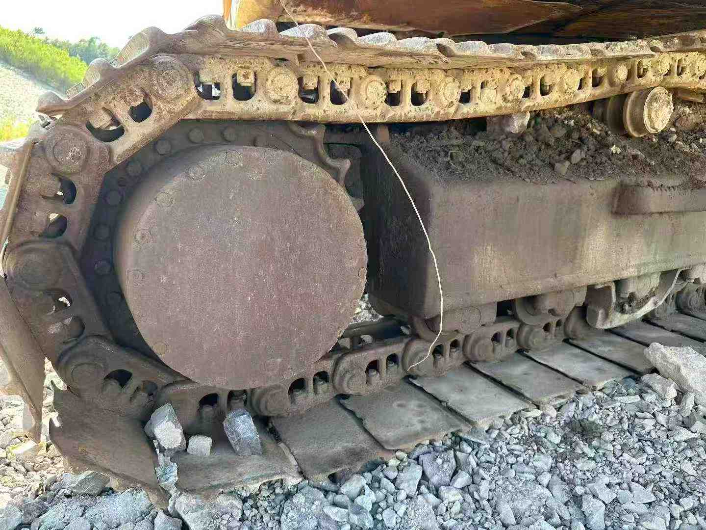 Used Hyundai R225-7 Excavator 2016 Model / 7