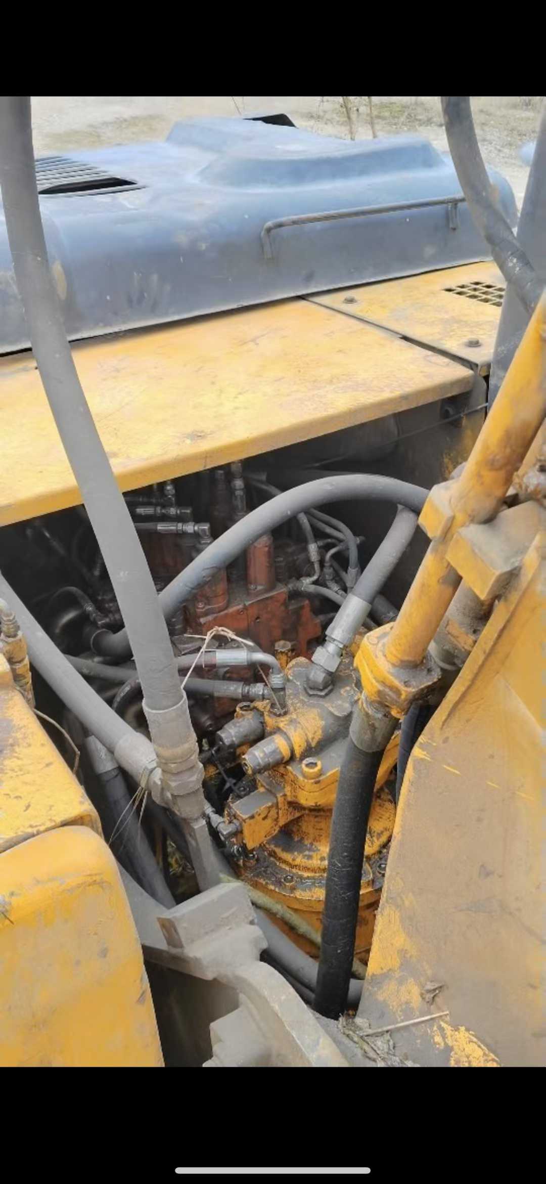 Used Hyundai R225-7 Excavator 2016 Model / 5