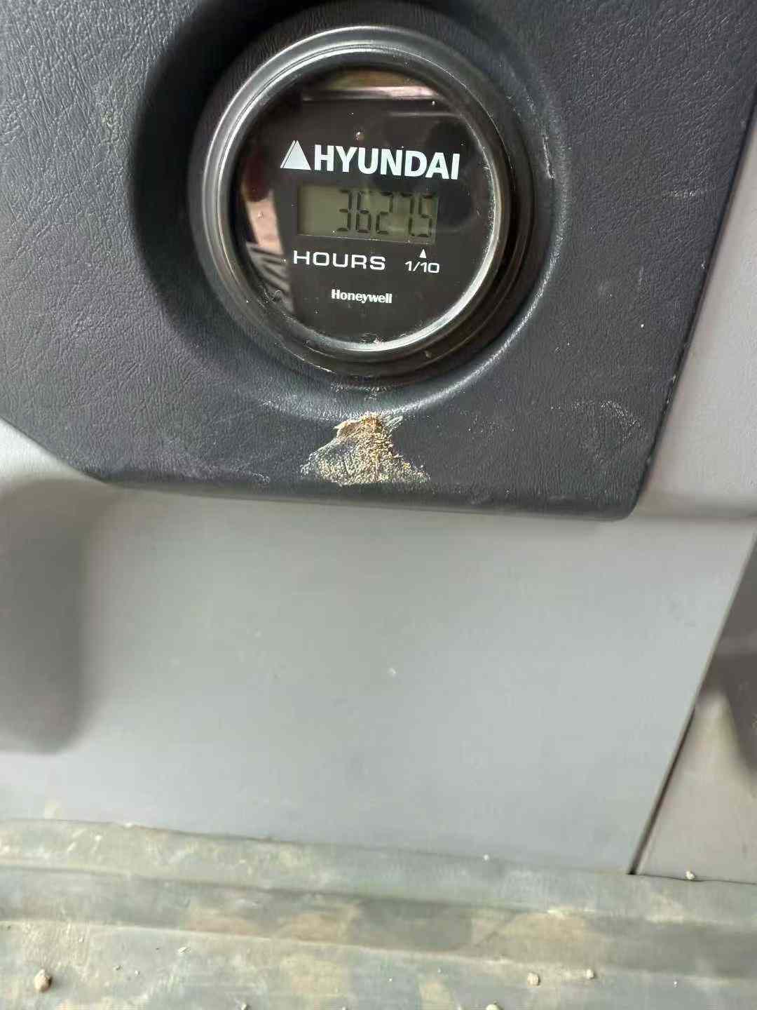 Used Hyundai HX200 Excavator 2022 Model / 4