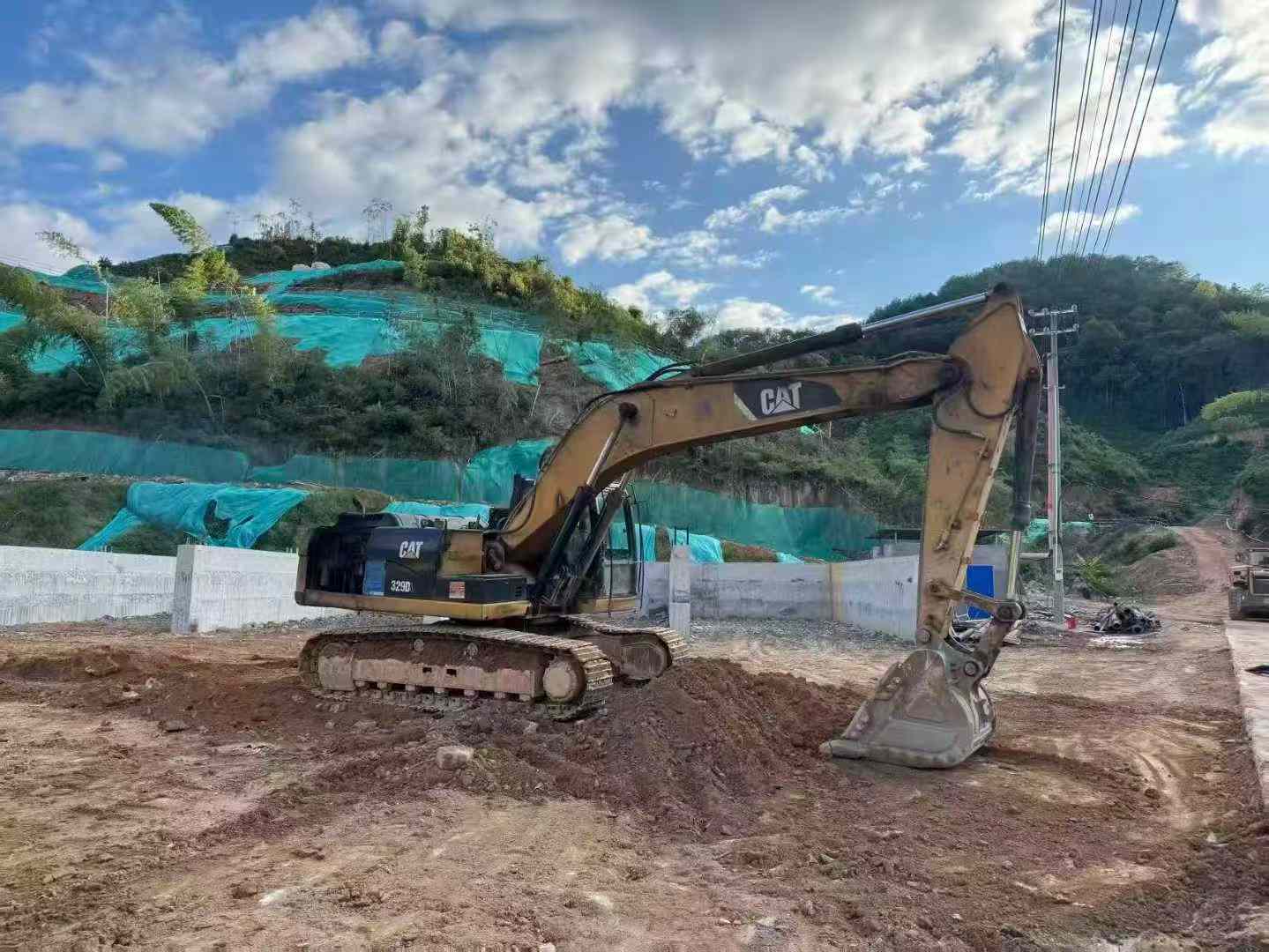 Used Caterpillar 329D Excavator 2016 Model