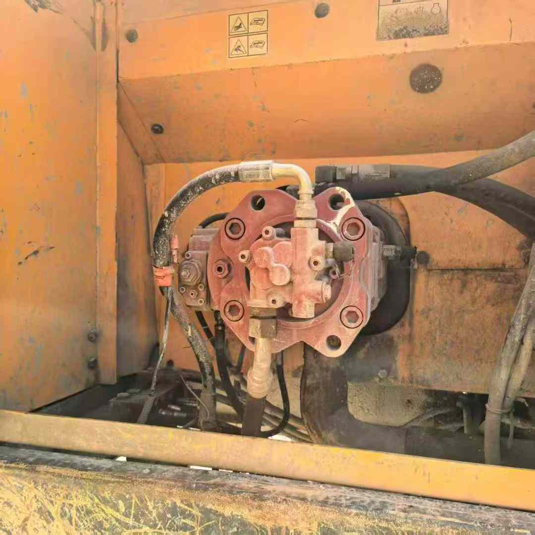 Used Hyundai R215-7 Excavator 2016 Model / 3