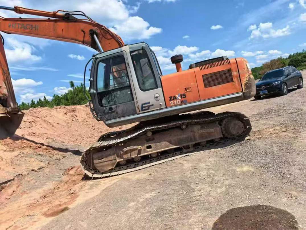 Used Hitachi ZX210-3G Excavator 2013 Model