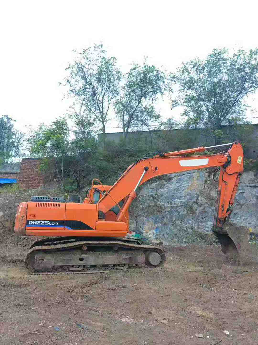 Used Doosan DH225-7 Excavator 2016 Model / 3
