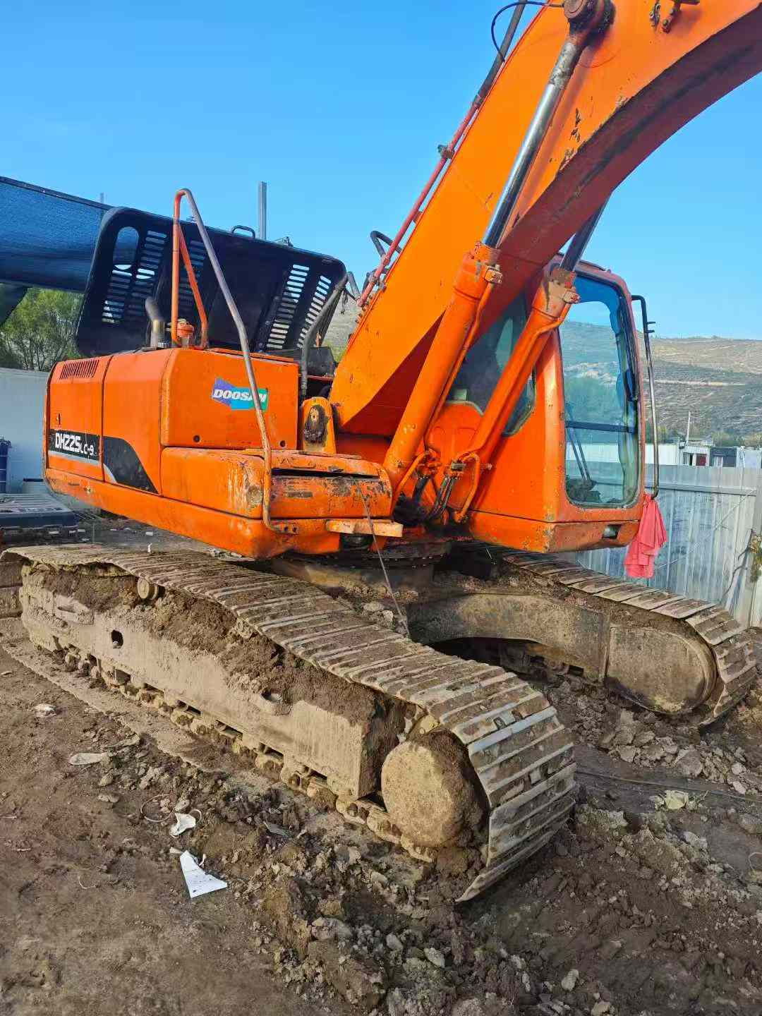 Used Doosan S225 Excavator 2012 Model / 2