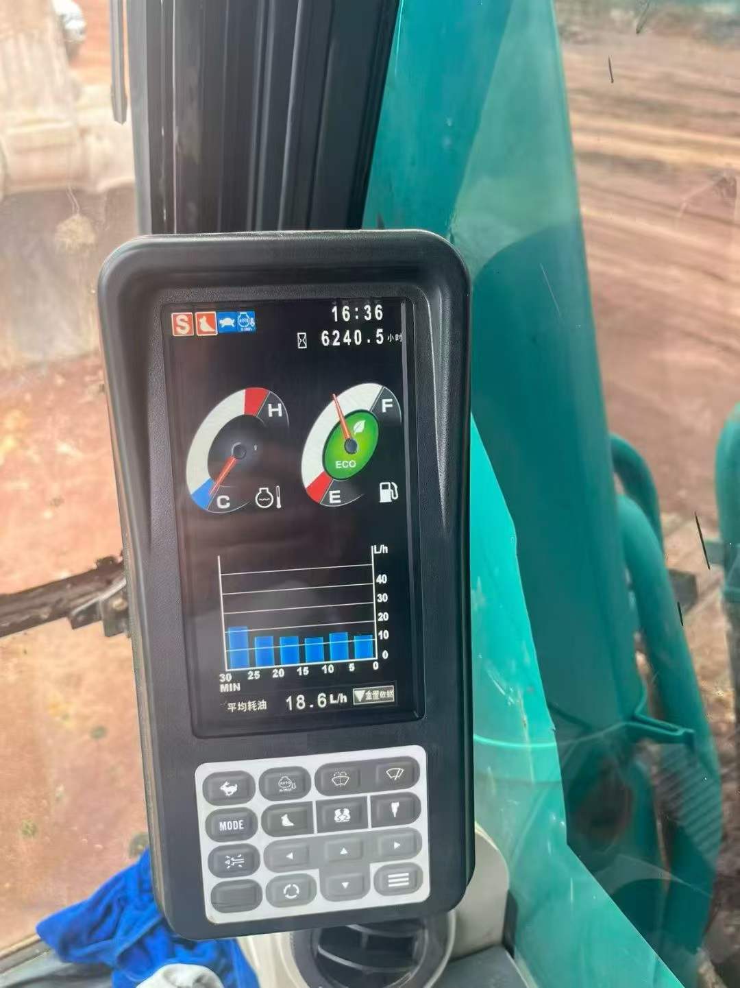 Used Kobelco SK350LC SuperX Excavator 2020 Model / 3