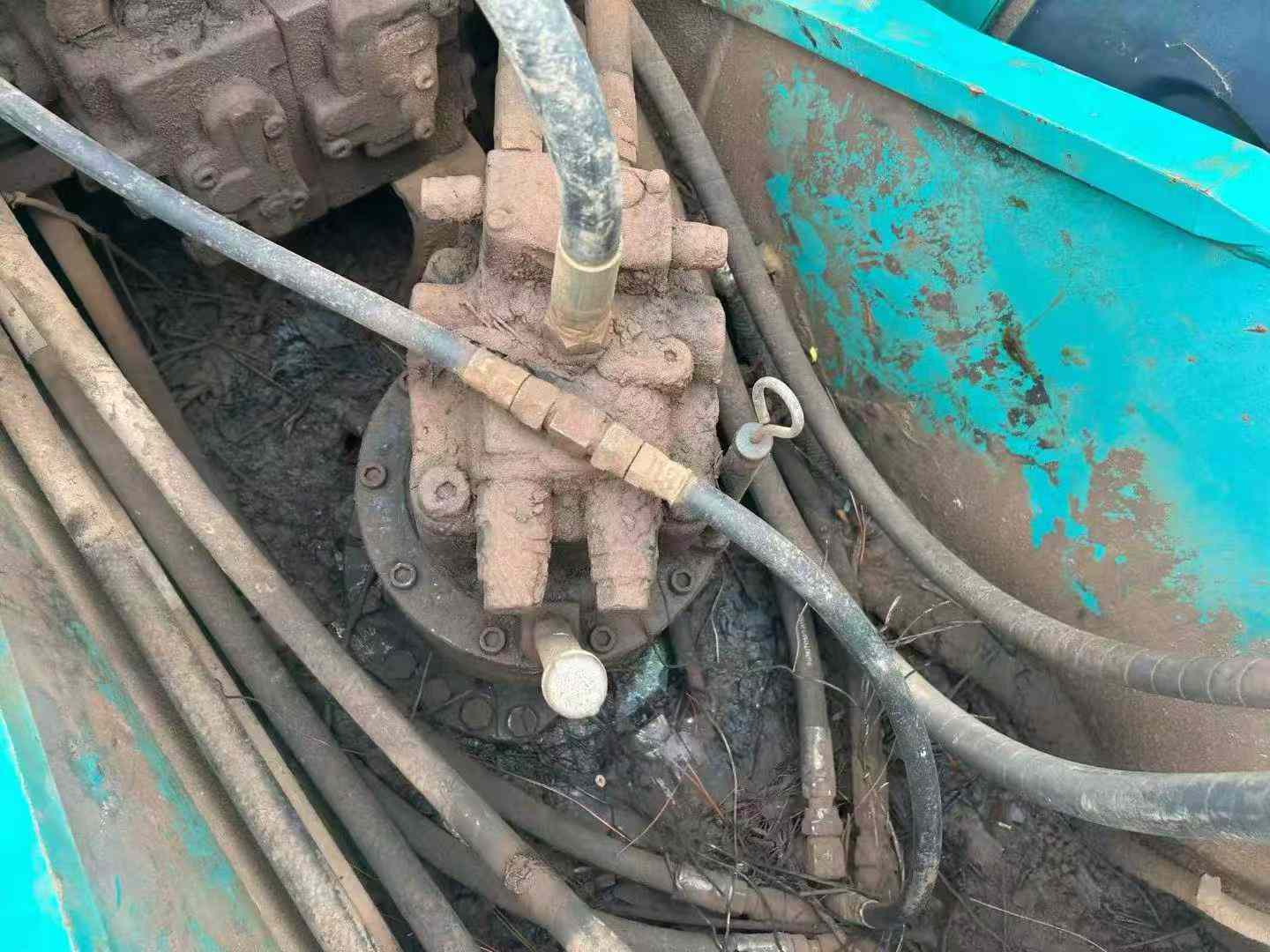 Used Kobelco SK210 Excavator 2016 Model / 6