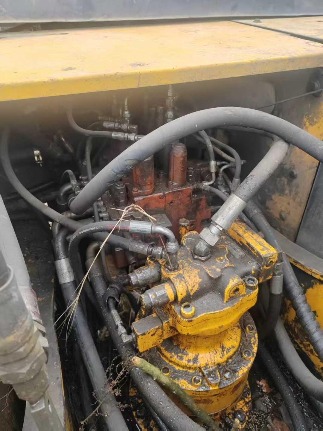 Used Hyundai R225-7 Excavator 2016 Model / 3