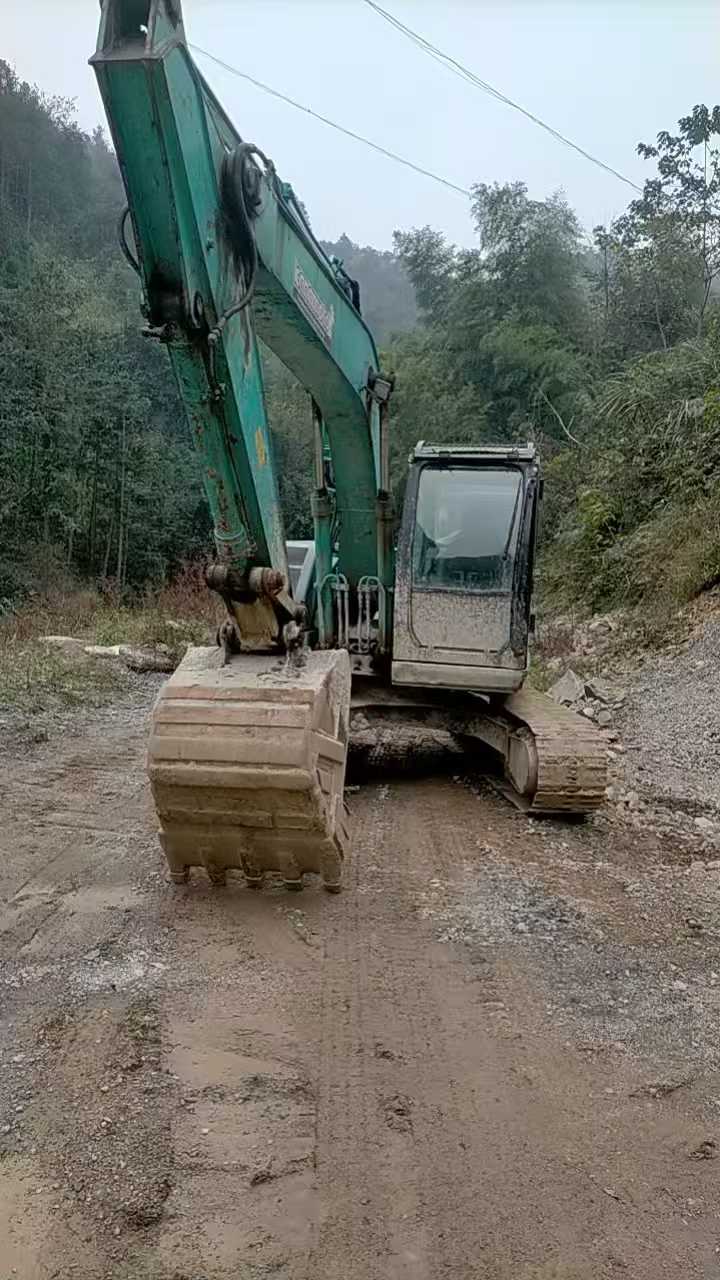 Used Kobelco SK130 Excavator 2016 Model / 3