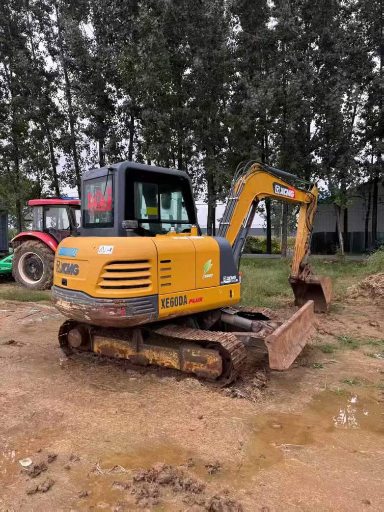 Used XCMG XE60 Excavator 2021 Model