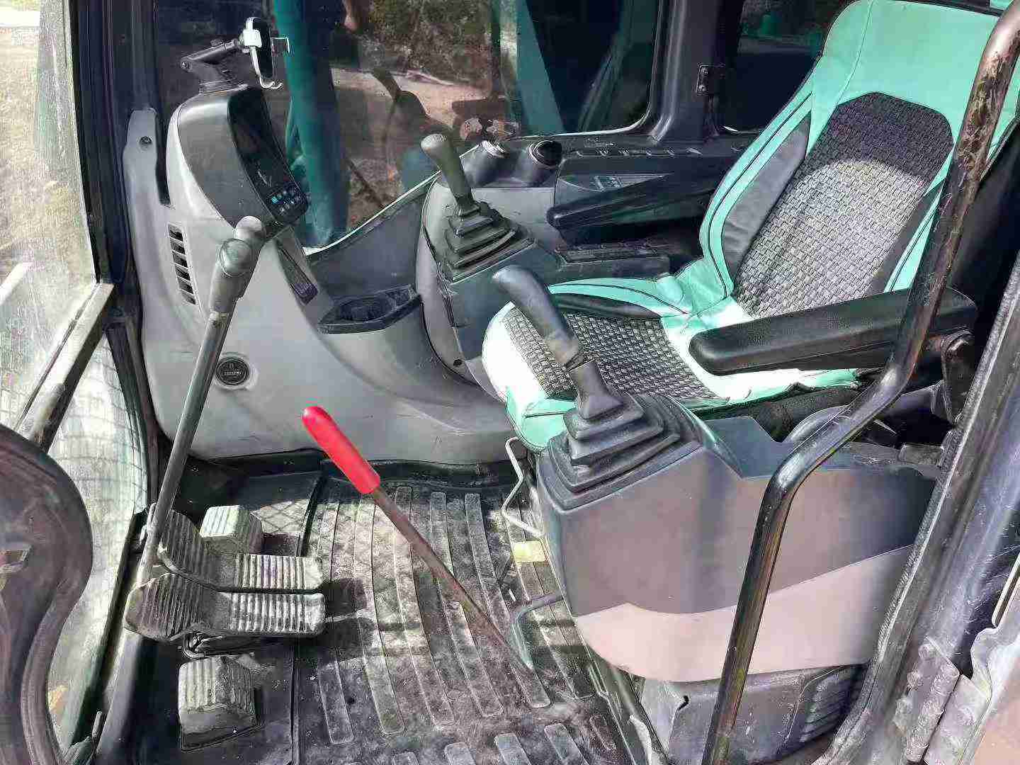 Used Kobelco SK210 Excavator 2016 Model / 5