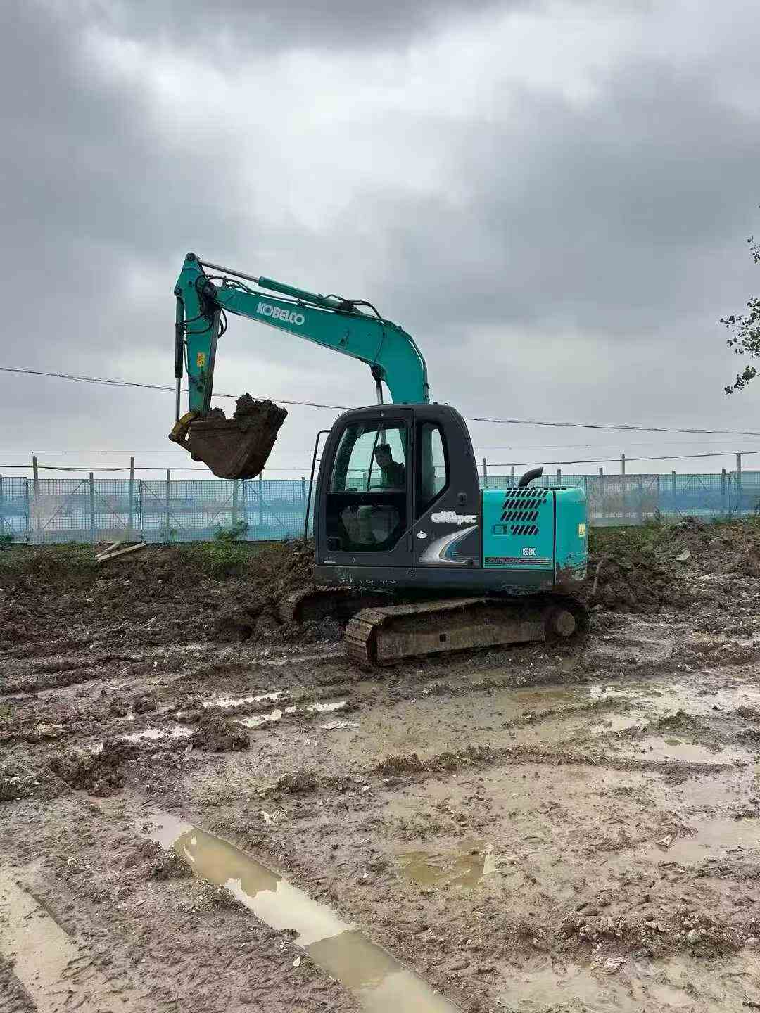 Used Kobelco SK007 Excavator 2014 Model / 2