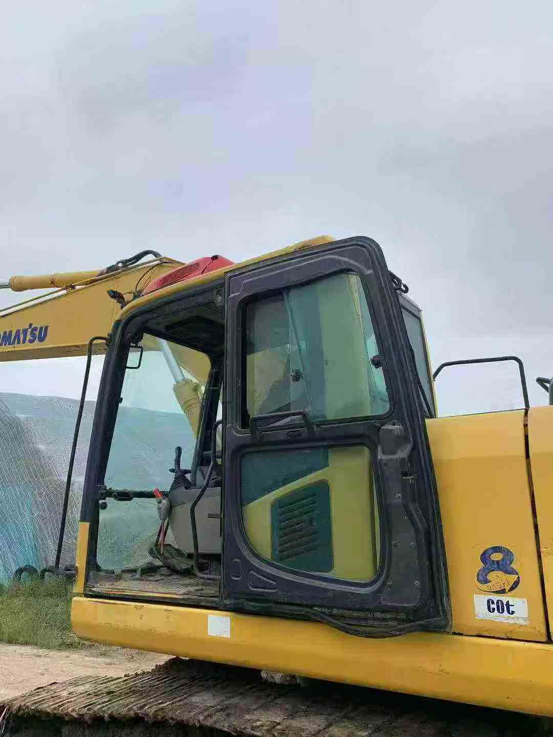 Used Komatsu PC200-8 Excavator 2010 Model