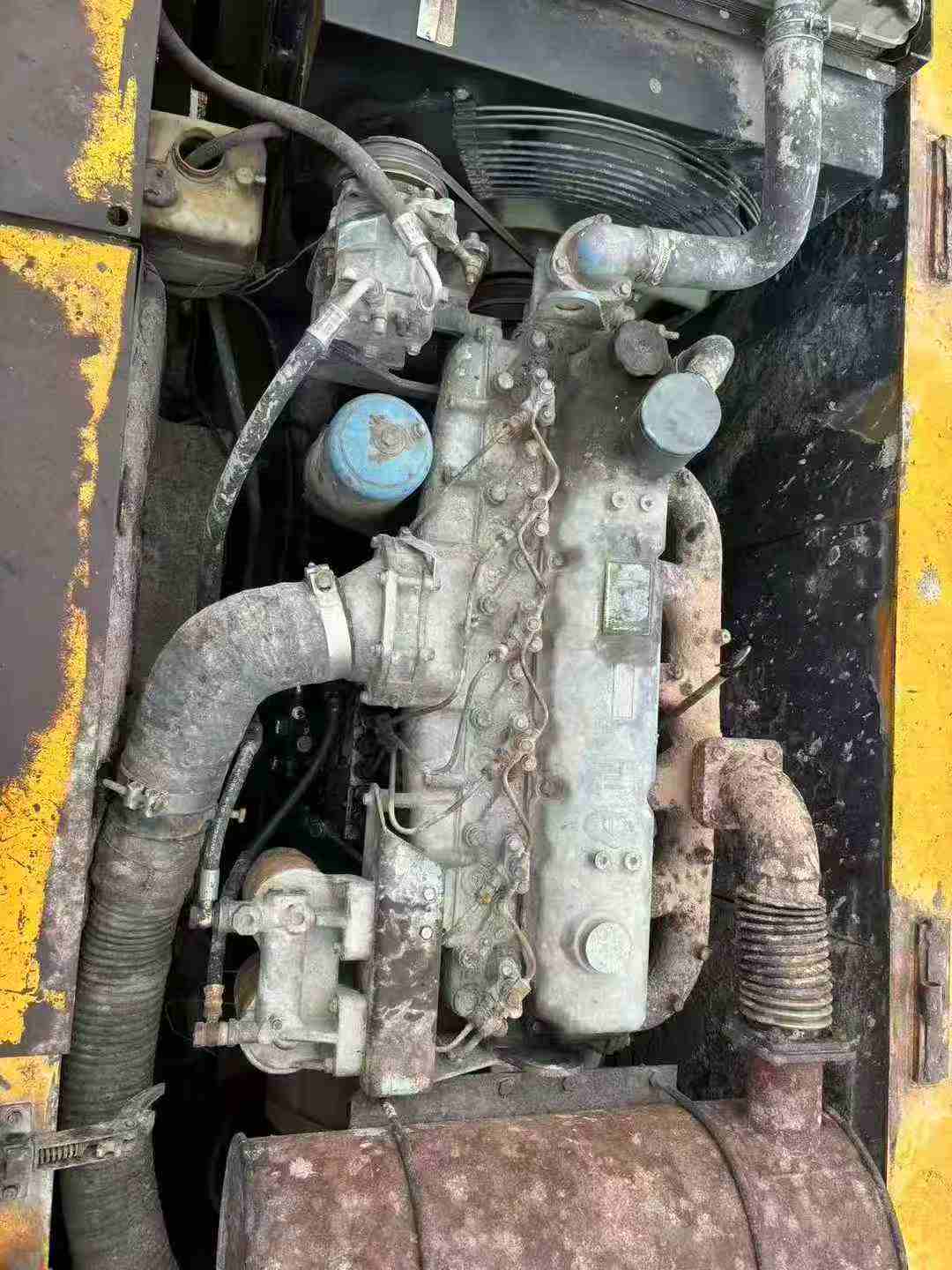 Used Hyundai R200-5D Excavator 2016 Model / 3