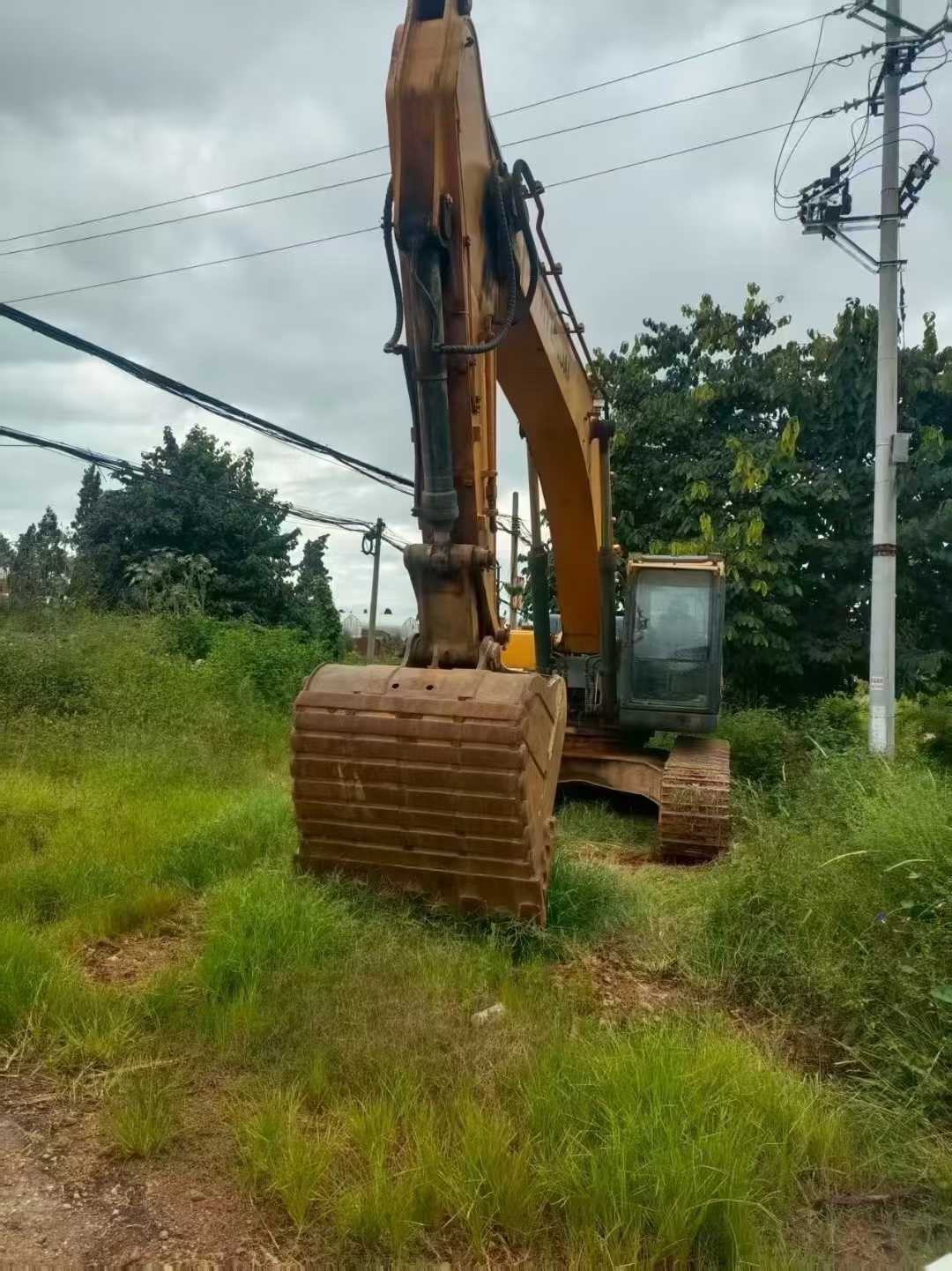 Used Hyundai R305LC-9T Excavator 2016 Model / 2