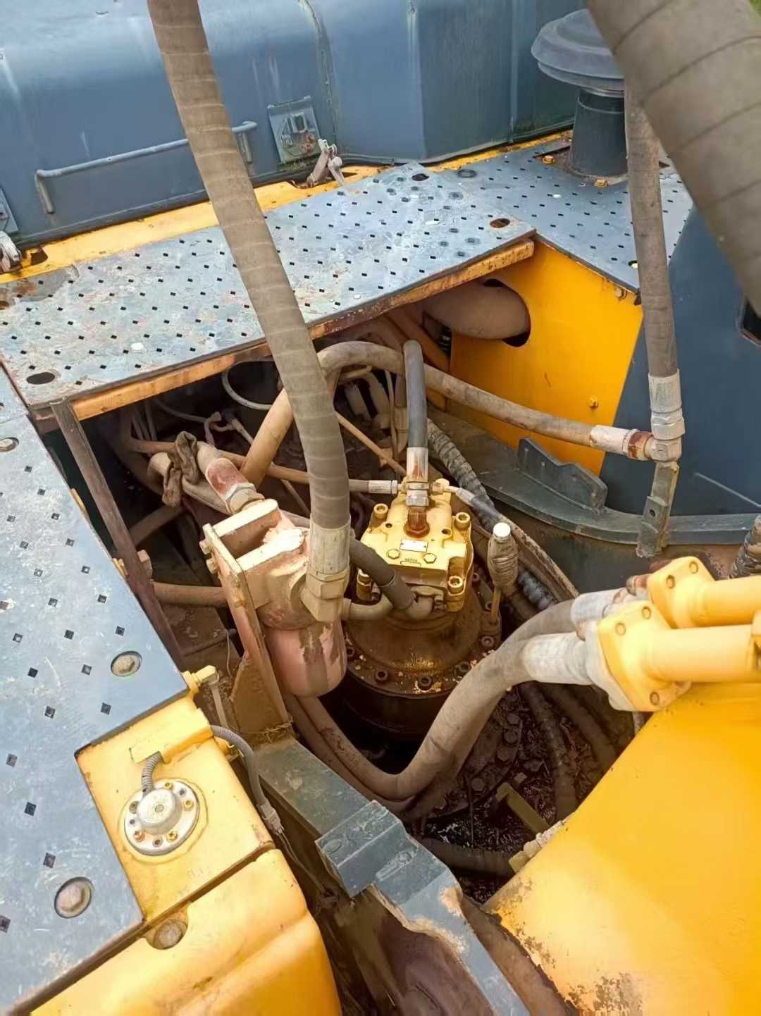 Used Hyundai R305LC-9T Excavator 2016 Model / 6