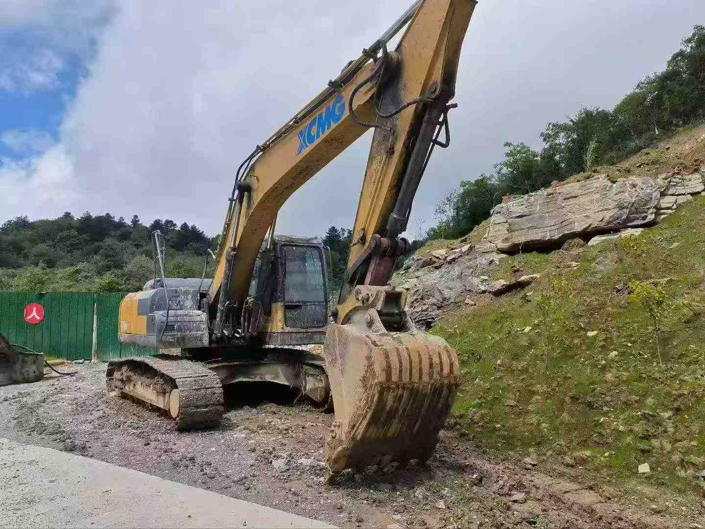 Used XCMG LW200 Excavator 2016 Model / 5