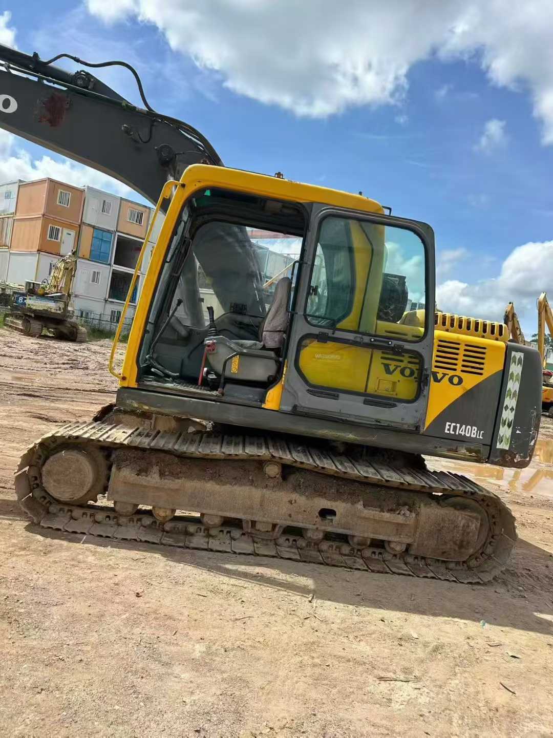 Used Volvo EC140 Excavator 2016 Model / 4