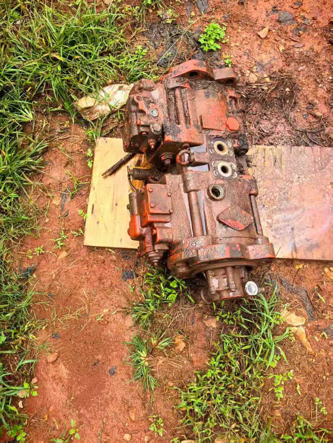 Used Hyundai R215-7 Excavator 2016 Model / 6