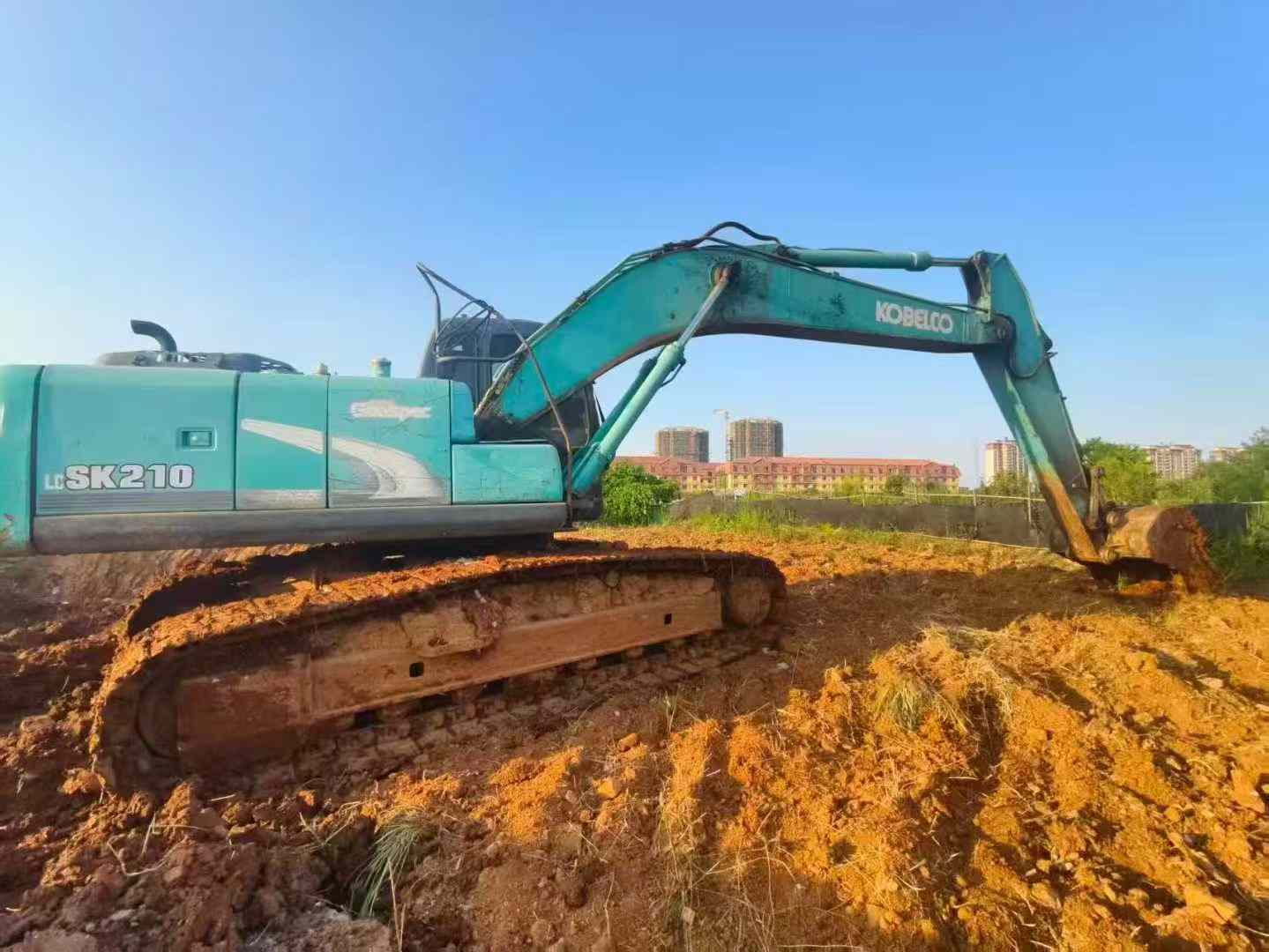 Used Kobelco SK210 Excavator 2014 Model / 5