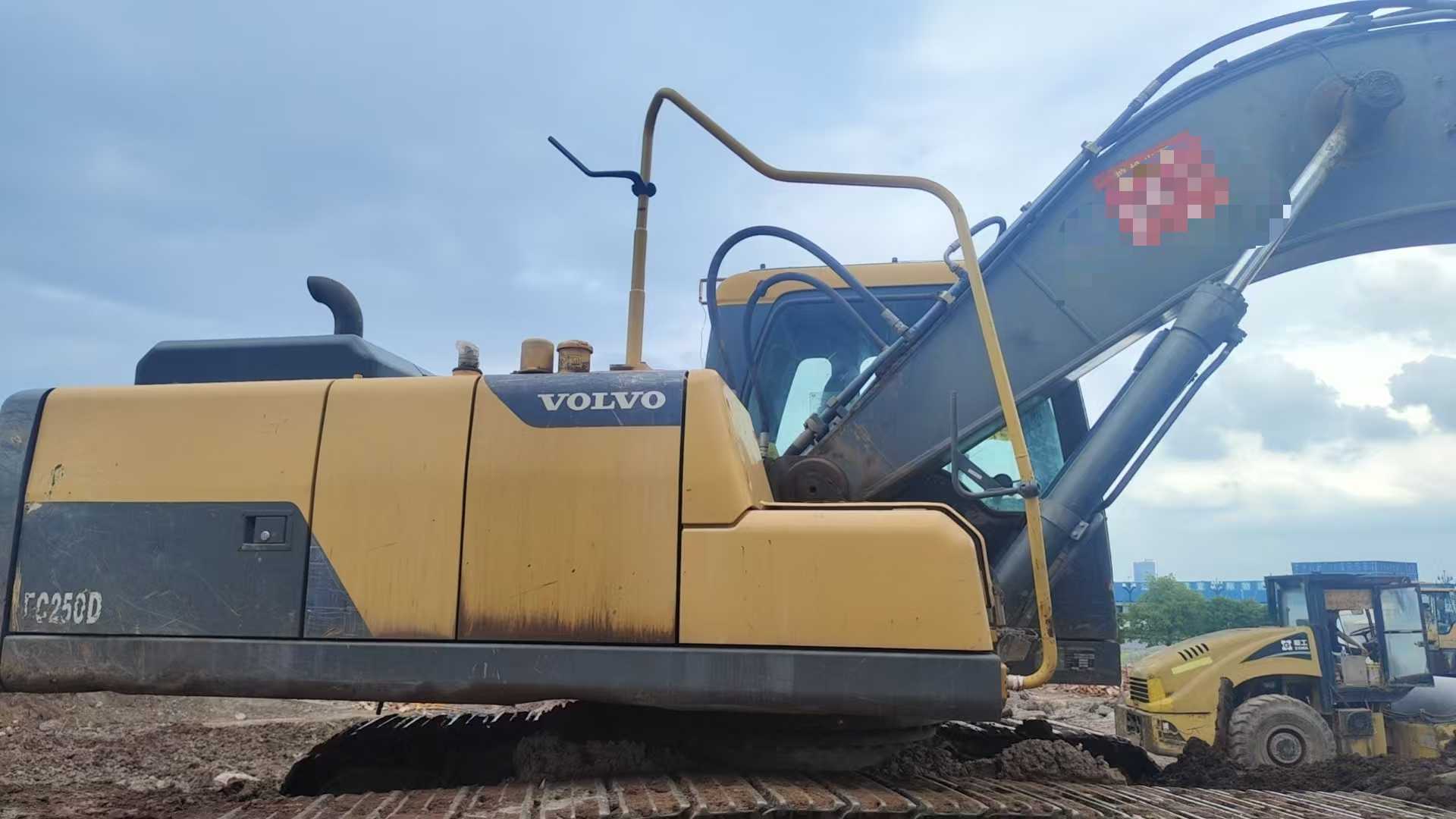 Used Volvo EW210C Excavator 2018 Model / 2