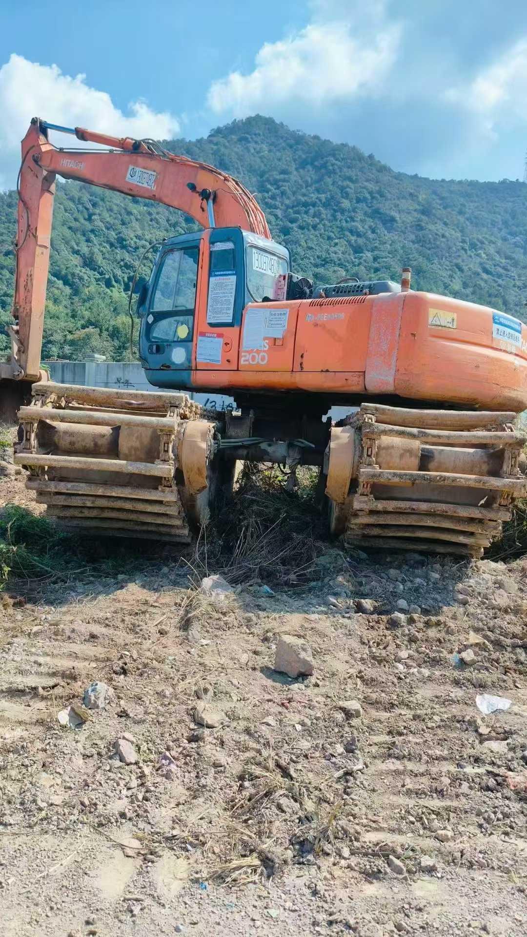 Used Hitachi ZAXIS200 Excavator 2016 Model