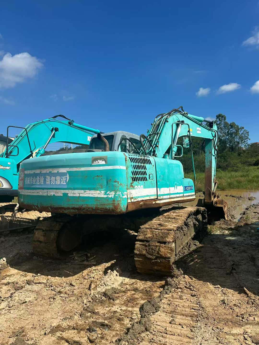 Used Kobelco SK200-10 Excavator 2016 Model / 2