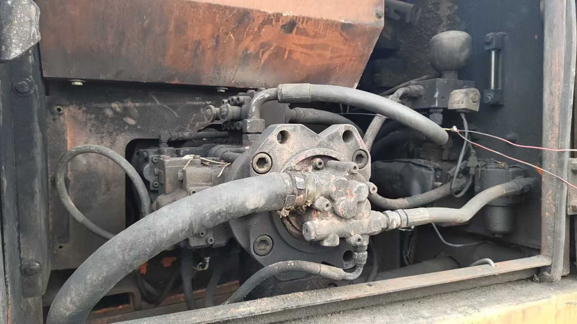 Used Doosan DH220-7 Excavator 2016 Model / 4