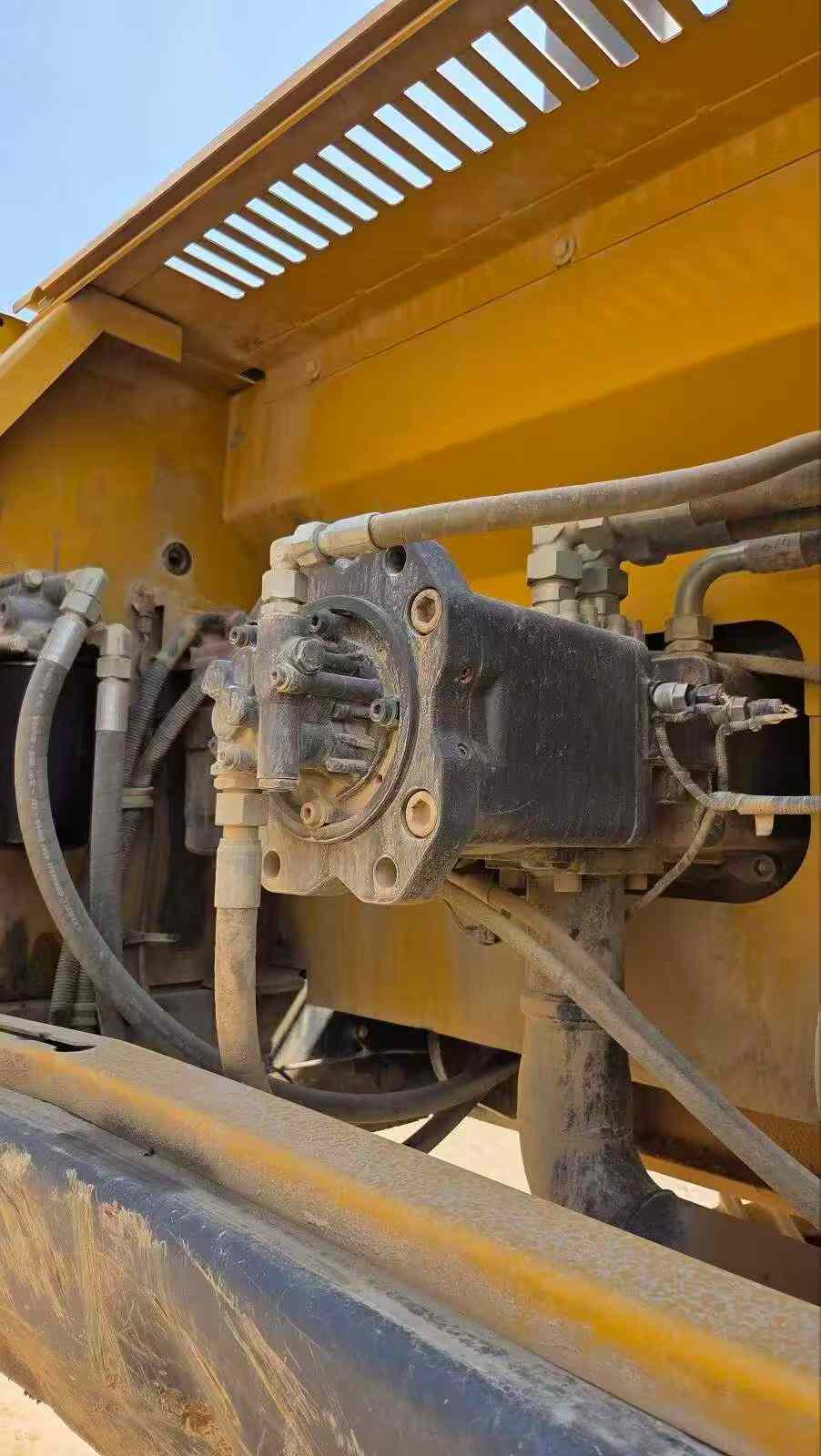 Used XCMG XE370 Excavator 2021 Model / 3