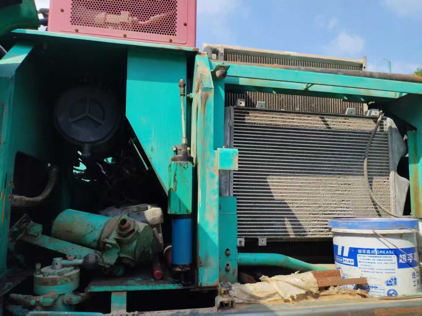 Used Kobelco SK230 Excavator 2016 Model / 9