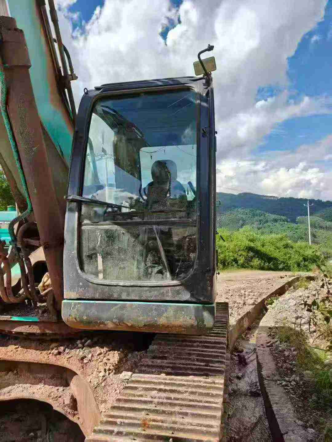Used Kobelco SK330 Excavator 2016 Model / 3